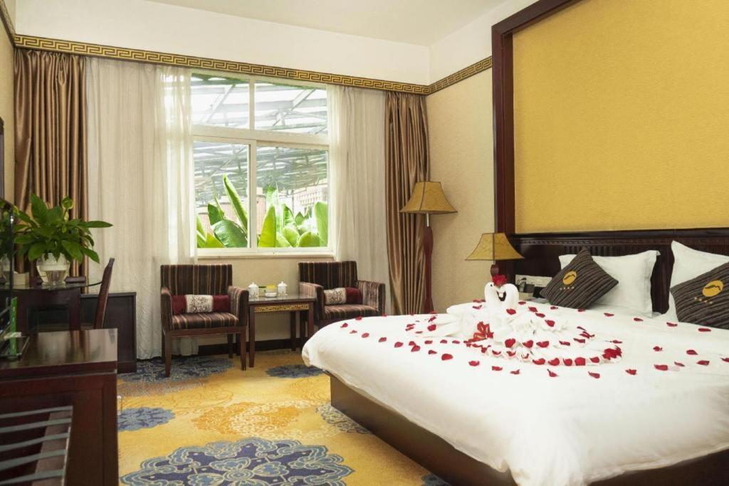 Shangri-La Original Density Hotel Экстерьер фото